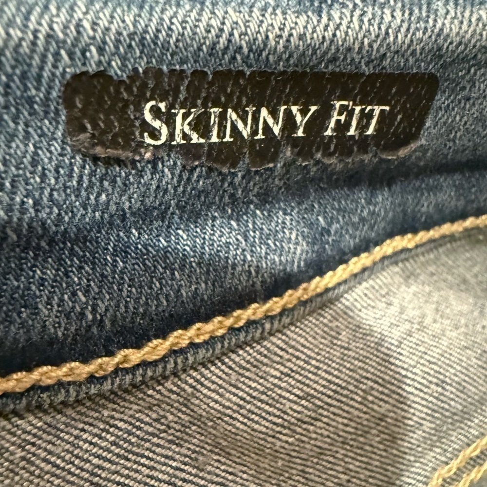 Judy Blue Skinny Fit Jeans Classic Distressed Slim Medium Wash Plus Size 16W - Picture 5 of 5
